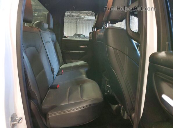 1C6RRFCG1MN737880 2021 RAM 1500 White Vista de los asientos traseros