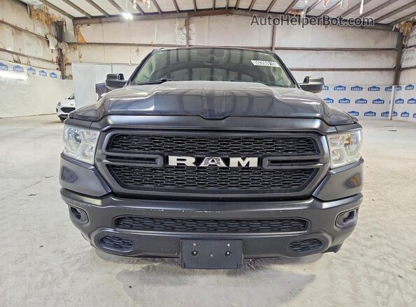 1C6RRFCG2MN714284 2021 RAM 1500 Black Widok z przodu
