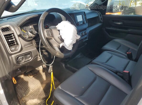 1C6RRFCG7MN566374 2021 RAM 1500 White Vista del salpicadero