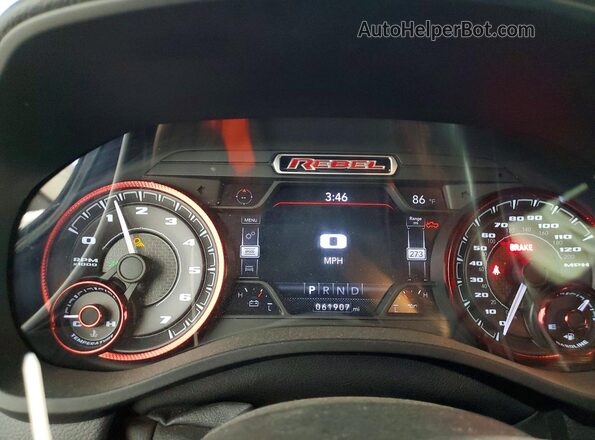 1C6RRFEG8KN861073 2019 RAM 1500 Gray Instrument cluster view