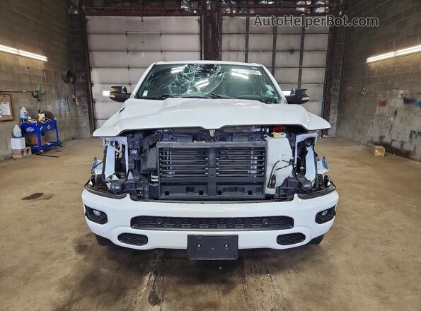 1C6RRFFG0NN239344 2022 RAM 1500 White წინა ხედი
