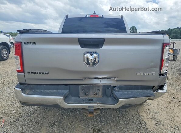 1C6RRFFG2RN111113 2024 RAM 1500 Gray Vista trasera