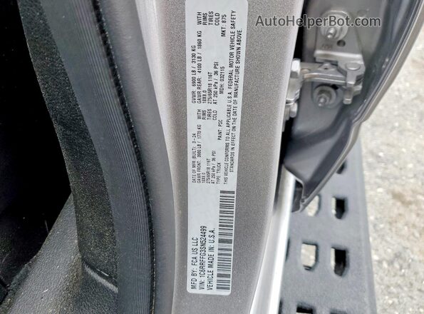 1C6RRFFG3SN524499 2025 RAM 1500 Silver Շարժիչի բաժամունքի տեսք