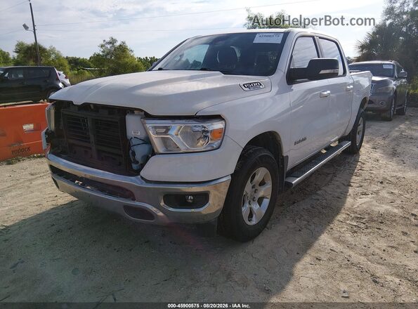 1C6RRFFG7MN744358 2021 RAM 1500 Белый Передняя левая четверть