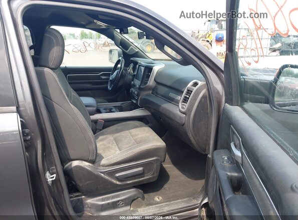 1C6RRFFG8LN101922 2020 RAM 1500 Gray Front interior view