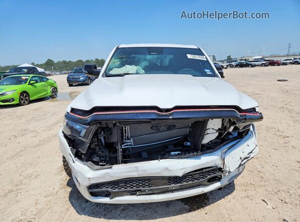 1C6RRFFG8SN684328 2025 RAM 1500 White Front view
