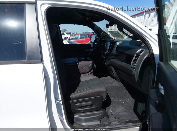 1C6RRFGG5SN775944 2025 RAM 1500 White Widok wnętrza z przodu