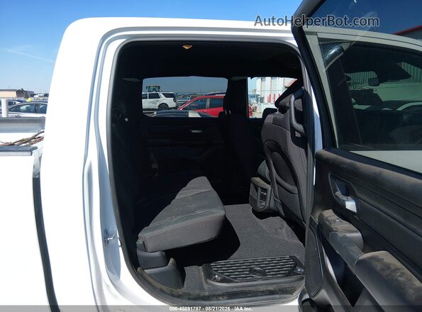 1C6RRFGG5SN775944 2025 RAM 1500 White Widok naklejki z numerem VIN
