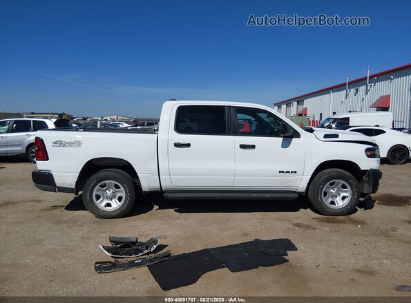 1C6RRFGG5SN775944 2025 RAM 1500 White Widok wnętrza z tyłu