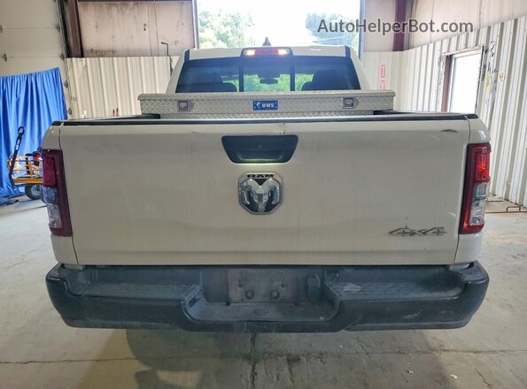 1C6RRFGG7PN638656 2023 RAM 1500 White Вид ззаду