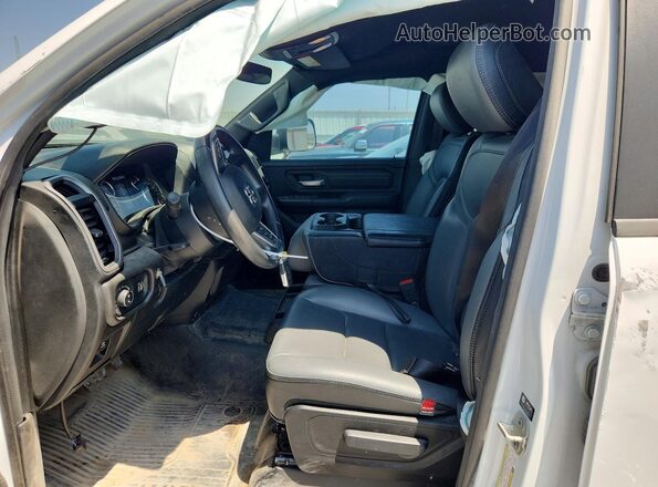 1C6RRFGG9RN108322 2024 RAM 1500 White Vista interior delantera