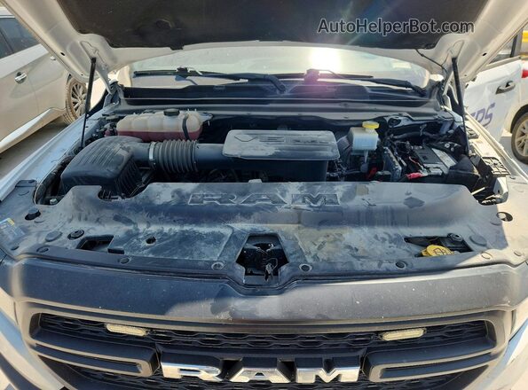 1C6RRFGG9RN108322 2024 RAM 1500 White Vista interior trasera