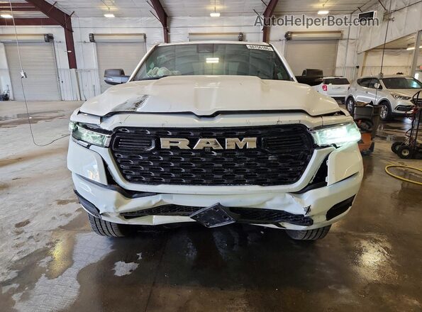 1C6SRFBP1SN687255 2025 RAM 1500 White Vista frontal