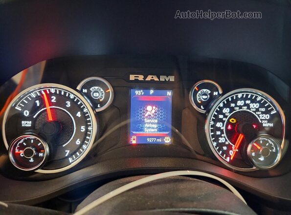 1C6SRFBP1SN687255 2025 RAM 1500 White Vista del cuadro de instrumentos