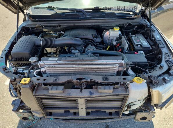 1C6SRFBT1MN732694 2021 RAM 1500 Charcoal Widok wnętrza z tyłu