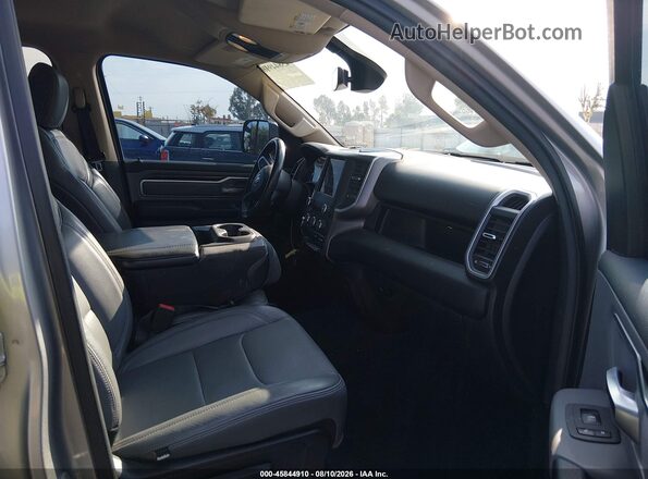 1C6SRFBT2KN821428 2019 RAM 1500 Silver Vista interior delantera