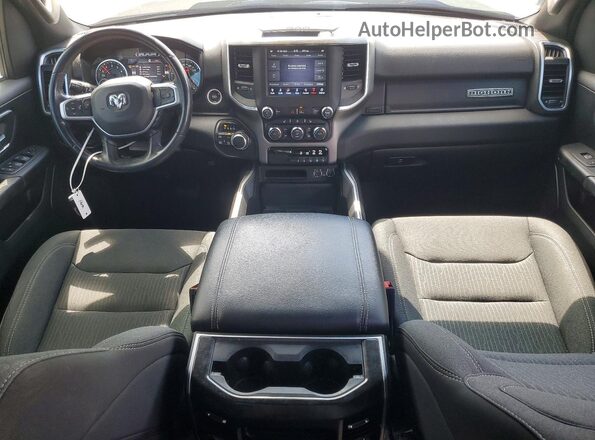 1C6SRFBT3MN617434 2021 RAM 1500 Gray Vista del salpicadero
