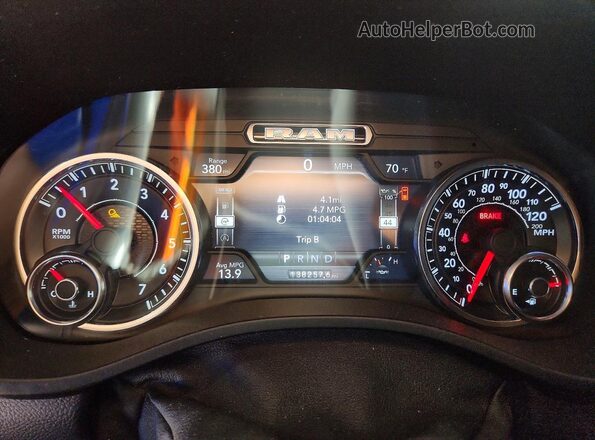 1C6SRFBT4KN840899 2019 RAM 1500 Blue Instrument cluster view