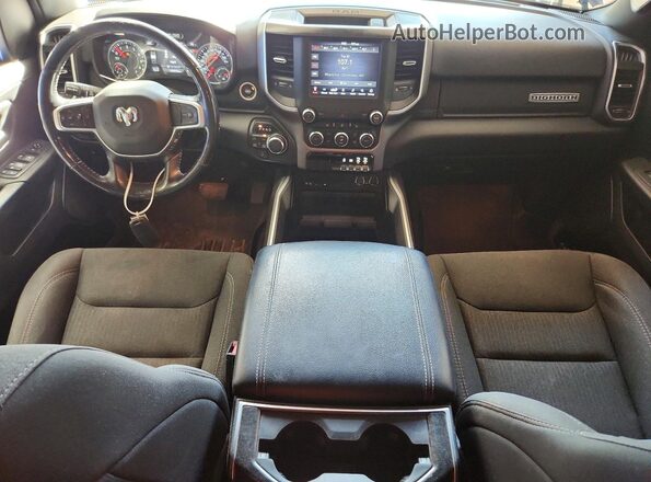 1C6SRFBT4KN840899 2019 RAM 1500 Blue Dashboard view