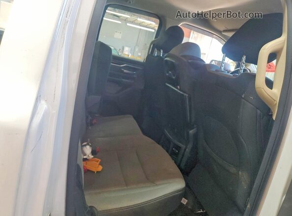 1C6SRFBT5LN145199 2020 RAM 1500 White Հետևի նստատեղերի տեսք