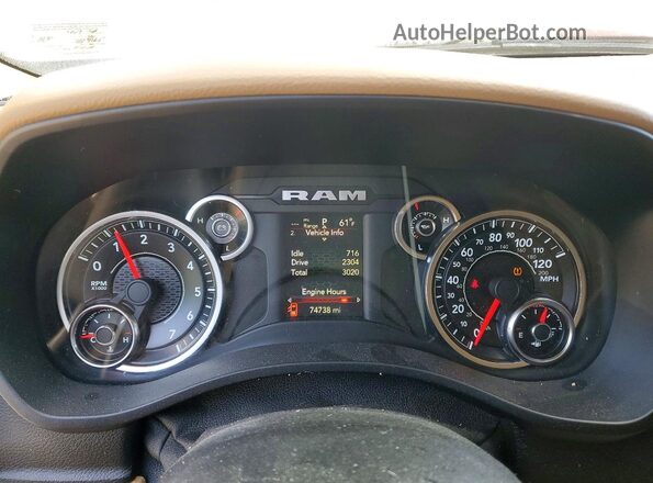1C6SRFBT6LN215356 2020 RAM 1500 Gray Սարքավորումների վահանակի տեսք