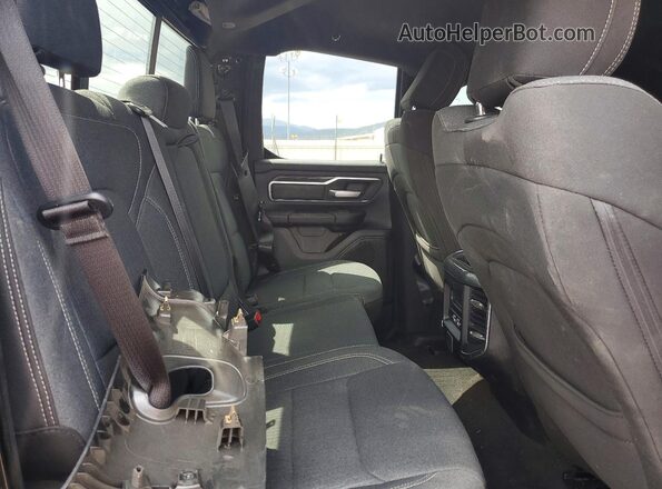 1C6SRFBT7KN555601 2019 RAM 1500 Black Vista de los asientos traseros