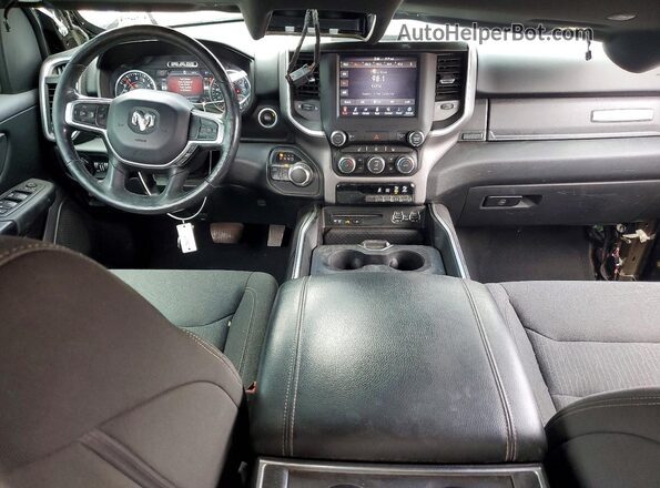 1C6SRFBT7KN555601 2019 RAM 1500 Black Vista del salpicadero
