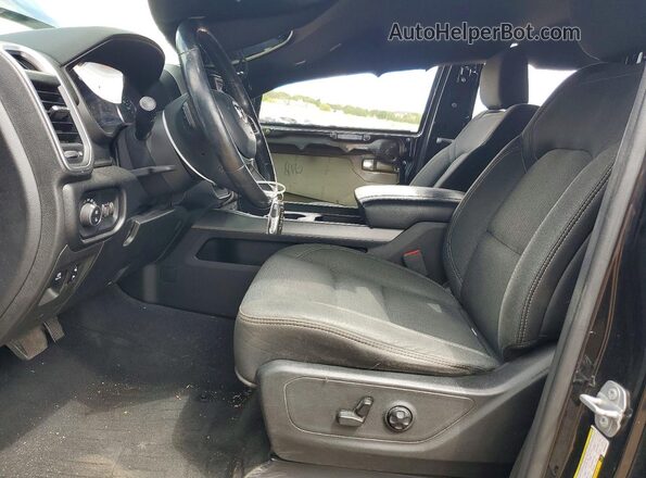 1C6SRFBT7KN555601 2019 RAM 1500 Black Vista interior delantera