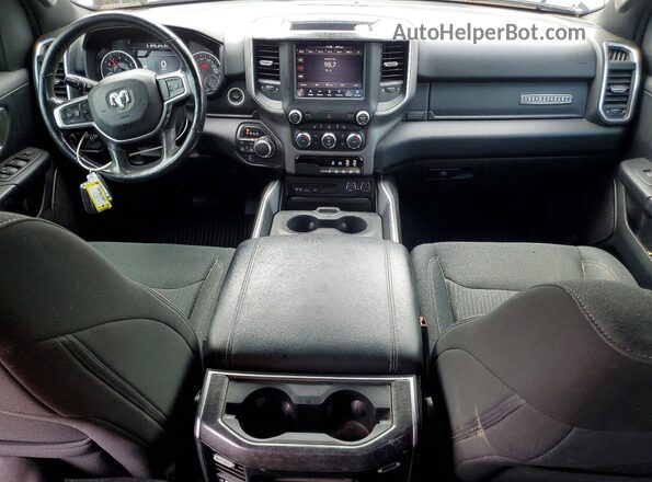 1C6SRFBT9KN656767 2019 RAM 1500 Gray Вид панелі приладів