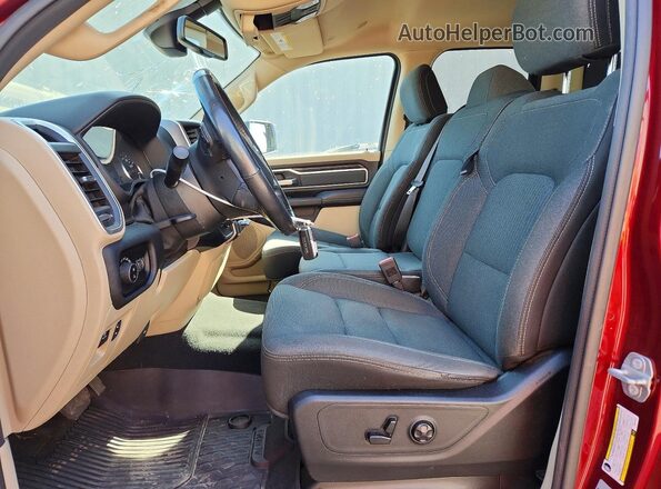 1C6SRFBTXKN513181 2019 RAM 1500 Burgundy Vista interior delantera