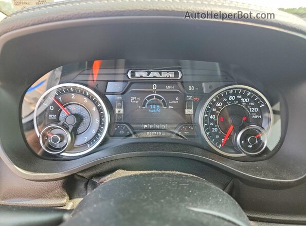 1C6SRFDT4KN525811 2019 RAM 1500 White Instrument cluster view