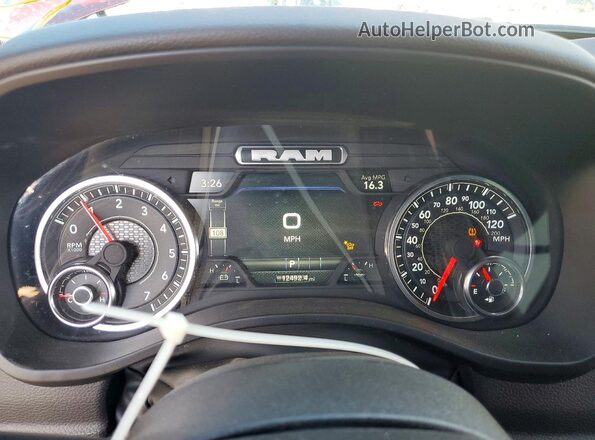 1C6SRFFP4SN720369 2025 RAM 1500 Темно-бордовый Вид щитка приборов
