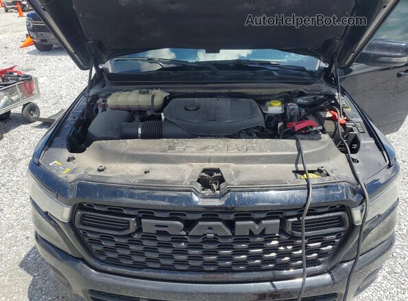 1C6SRFFP6SN536096 2025 RAM 1500 Black უკანა სალონის ხედი
