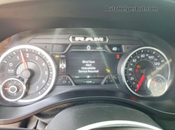 1C6SRFFP6TN190696 2026 RAM 1500 Черный Вид щитка приборов
