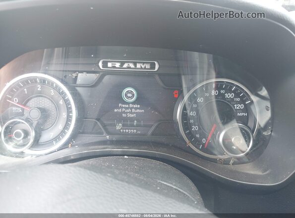 1C6SRFFT1KN668583 2019 RAM 1500 Темно-бордовый Вид задних сидений