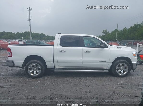 1C6SRFFT1LN132654 2020 RAM 1500 White Սալոնի հետևի տեսք