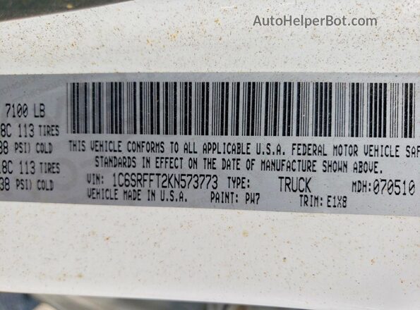 1C6SRFFT2KN573773 2019 RAM 1500 White Vista del compartimento del motor