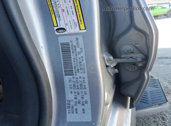 1C6SRFFT2KN778817 2019 RAM 1500 Silver Вид підкапотного простору