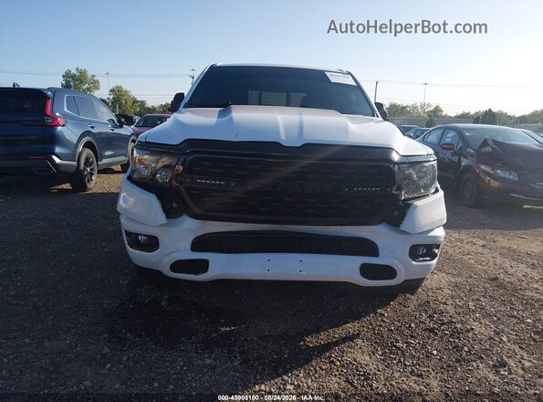 1C6SRFFT2RN117511 2024 RAM 1500 White Սարքավորումների վահանակի տեսք