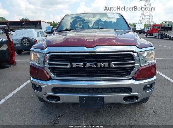 1C6SRFFT3MN553468 2021 RAM 1500 Maroon ხელსაწყოთა პანელის ხედი
