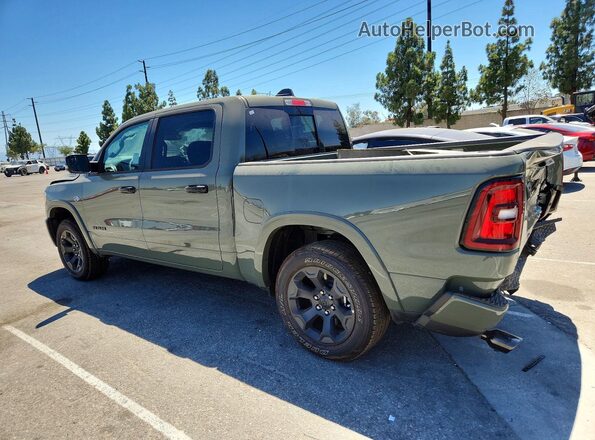 1C6SRFFT3TN319524 2026 RAM 1500 Green Trasero izquierdo