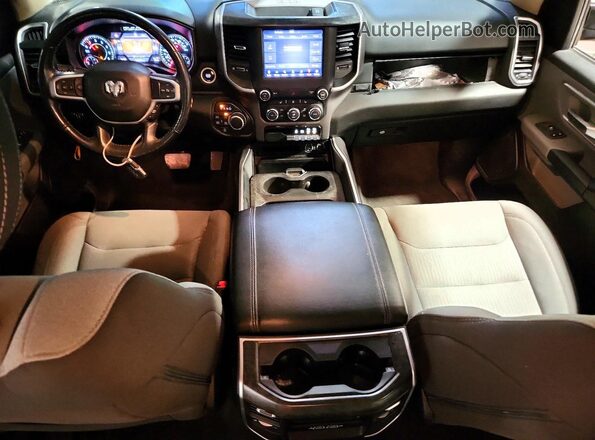 1C6SRFFT4LN200316 2020 RAM 1500 Gray Dashboard view