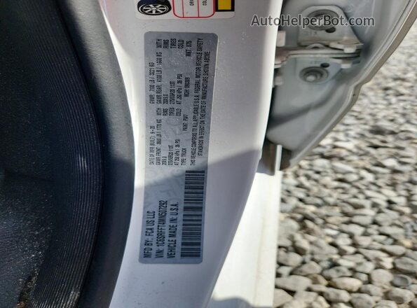1C6SRFFT4MN507292 2021 RAM 1500 White 