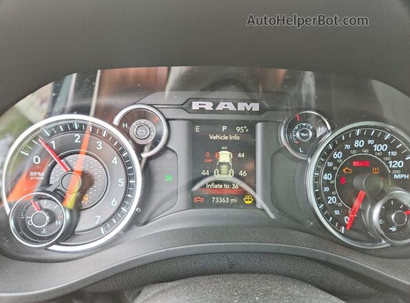 1C6SRFFT4MN646189 2021 RAM 1500 Blue Instrument cluster view