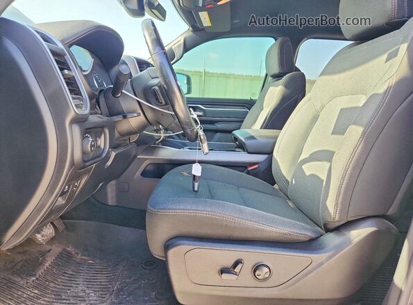 1C6SRFFT4NN131159 2022 RAM 1500 Charcoal Вид салону спереду