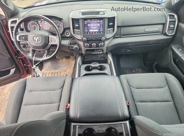 1C6SRFFT5KN575789 2019 RAM 1500 Red Widok deski rozdzielczej
