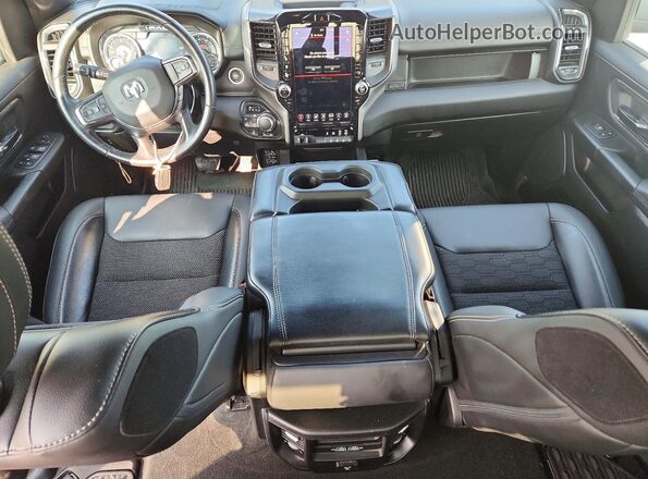 1C6SRFFT5MN668329 2021 RAM 1500 Green Dashboard view