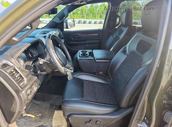 1C6SRFFT5MN668329 2021 RAM 1500 Green Front interior view