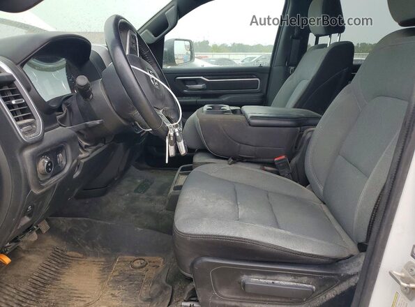1C6SRFFT5PN689296 2023 RAM 1500 White Vista interior delantera