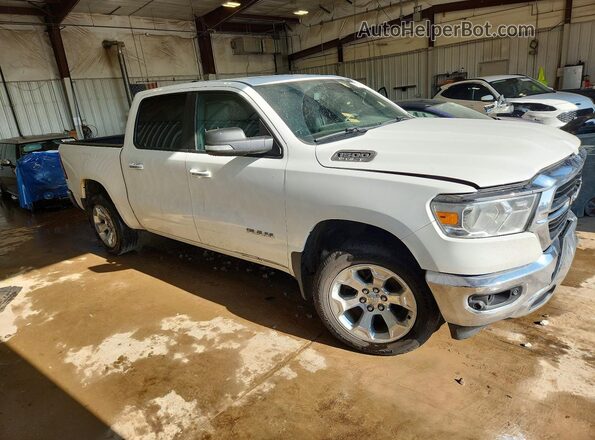 1C6SRFFT6KN565112 2019 RAM 1500 Белый Передняя правая четверть